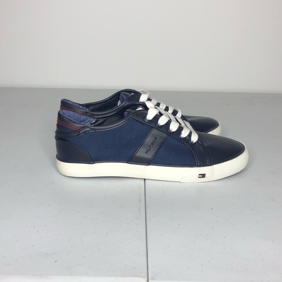 Tommy Hilfiger Women’s Size 5 Shoes - Picture 5 of 11